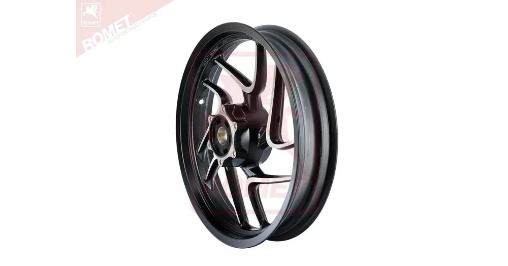 Osta Nyt Bajaj Dominar 400 eturengas