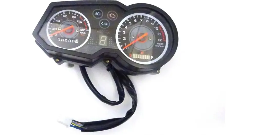 Halpa Hinta Mittari, nopeusmittari, analoginen-digitaalinen Junak 126 Euro 4