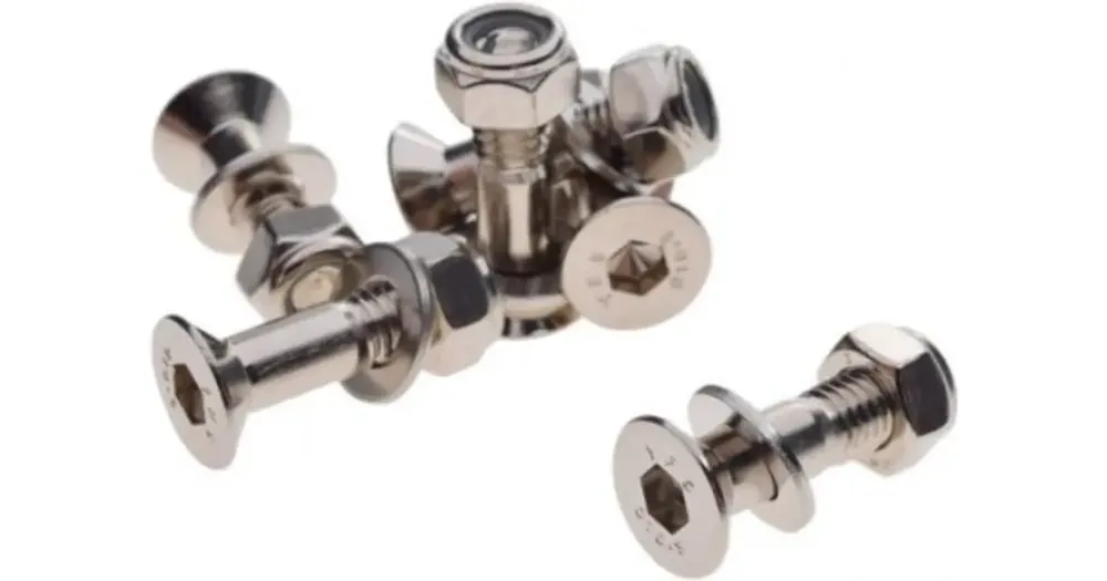 Takarattaan pultti M8x31mm 6 kpl Eniten Myyty