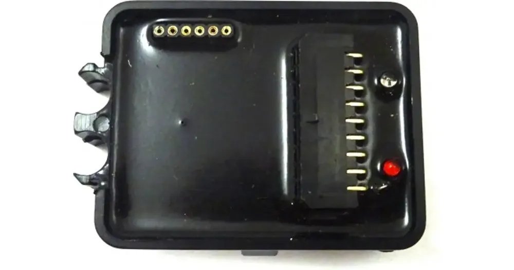Alennettu Moottorinohjainlaite ECU REA2Z1-DF10S HZE-C-6/B Junak