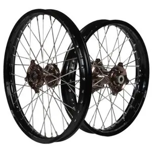 Bud Racing avant+arrière V5 Rengas - Ruskea / Musta Alkuperäinen